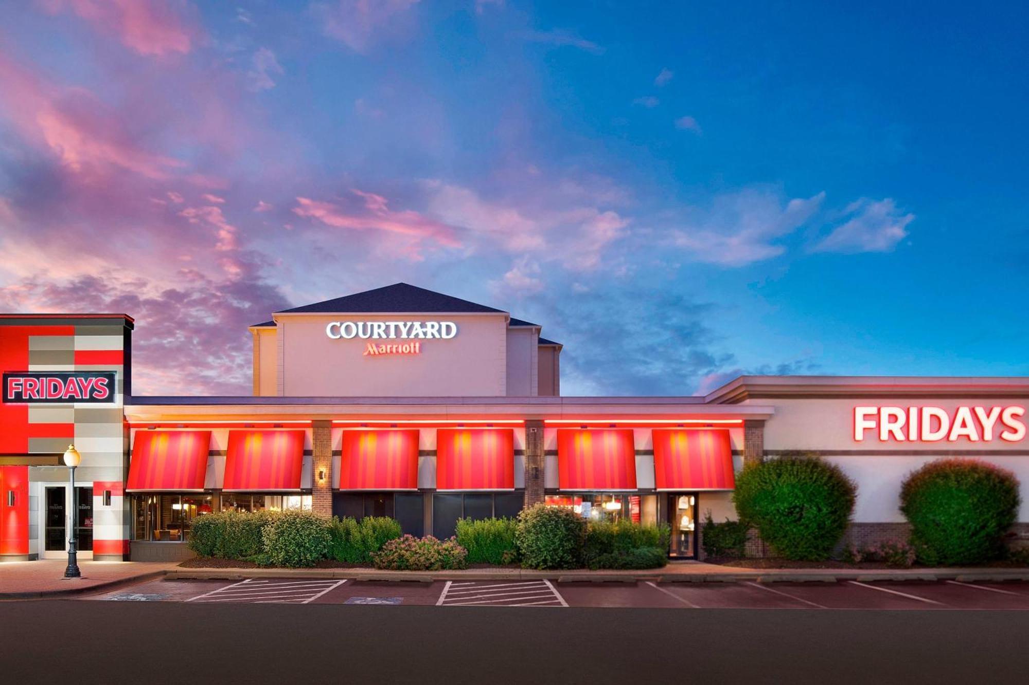 Courtyard Chicago Midway Airport Bedford Park Exterior foto